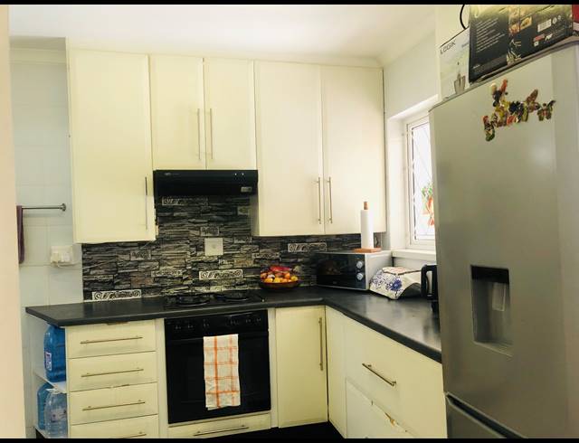 2 BEDROOM TOWNHOUSE FOR SALE IN UVONGO